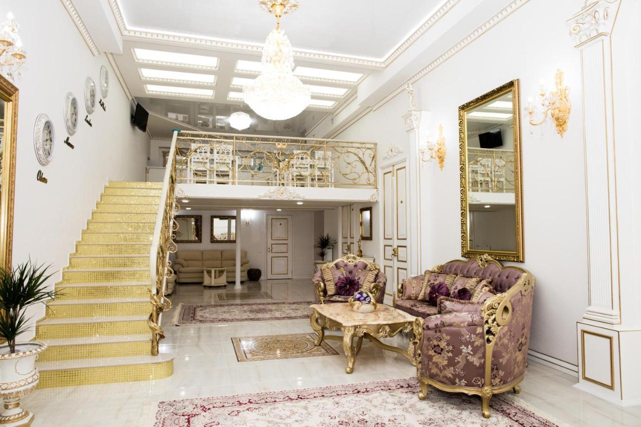 De Versal Odesa Exterior photo